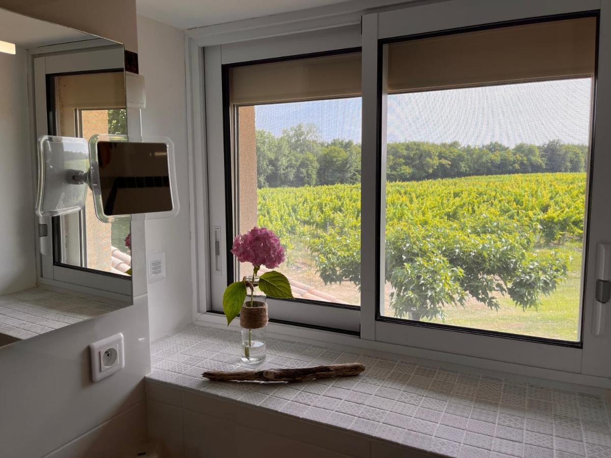 Chateau Canteloup Couette-café *